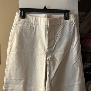 High rise slim wide leg crop.